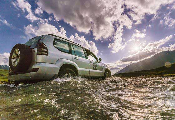 Getting to a survey site (c) Dietmar Denger